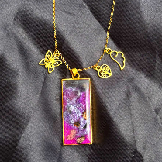 💗 Collar Talismán “Renacer Místico” BRÍGIDA – Rodonita y Fluorita