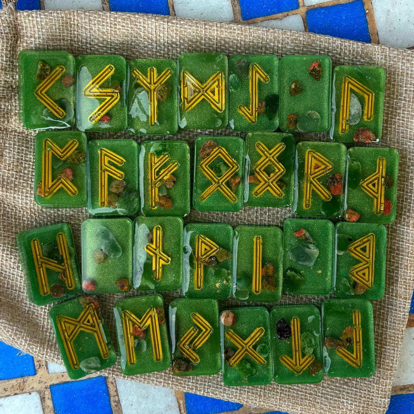 Set de Runas del Futhark Antiguo – Unakita & Jade⭐️