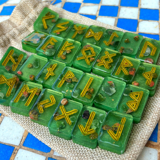 Set de Runas del Futhark Antiguo – Unakita & Jade⭐️