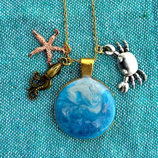 Collar Energía Oceánica – Inspirado en Kanaloa – Dios del Mar y la Intuición🌊✨