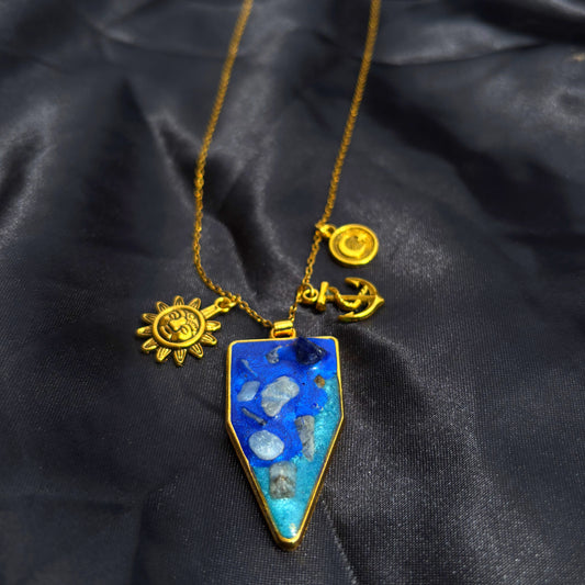 🌊 Collar Talismán POSEIDÓN “Profundidad Azul” – Lapislázuli y Aventurina Azul